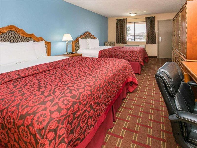Days By Wyndham Hotel McKinney