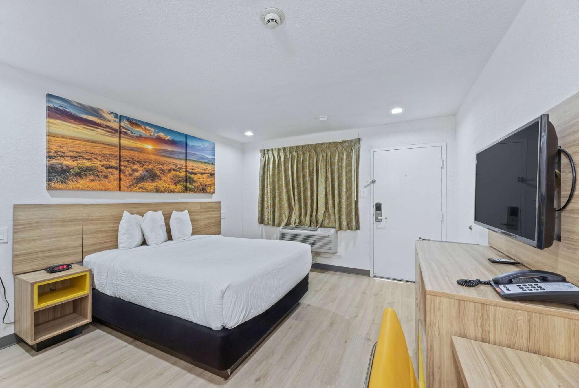 Hotel Days By Wyndham McKinney
