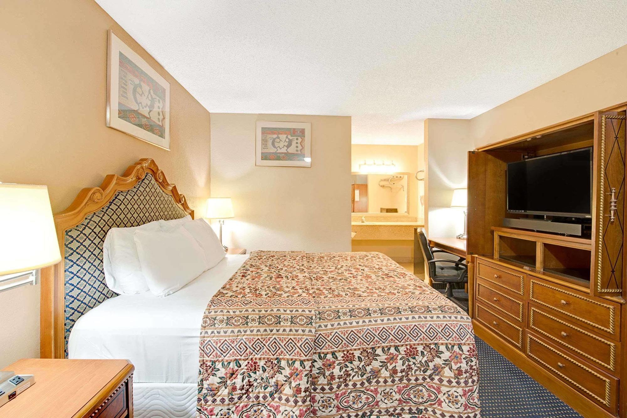 Days By Wyndham Hotel 2*