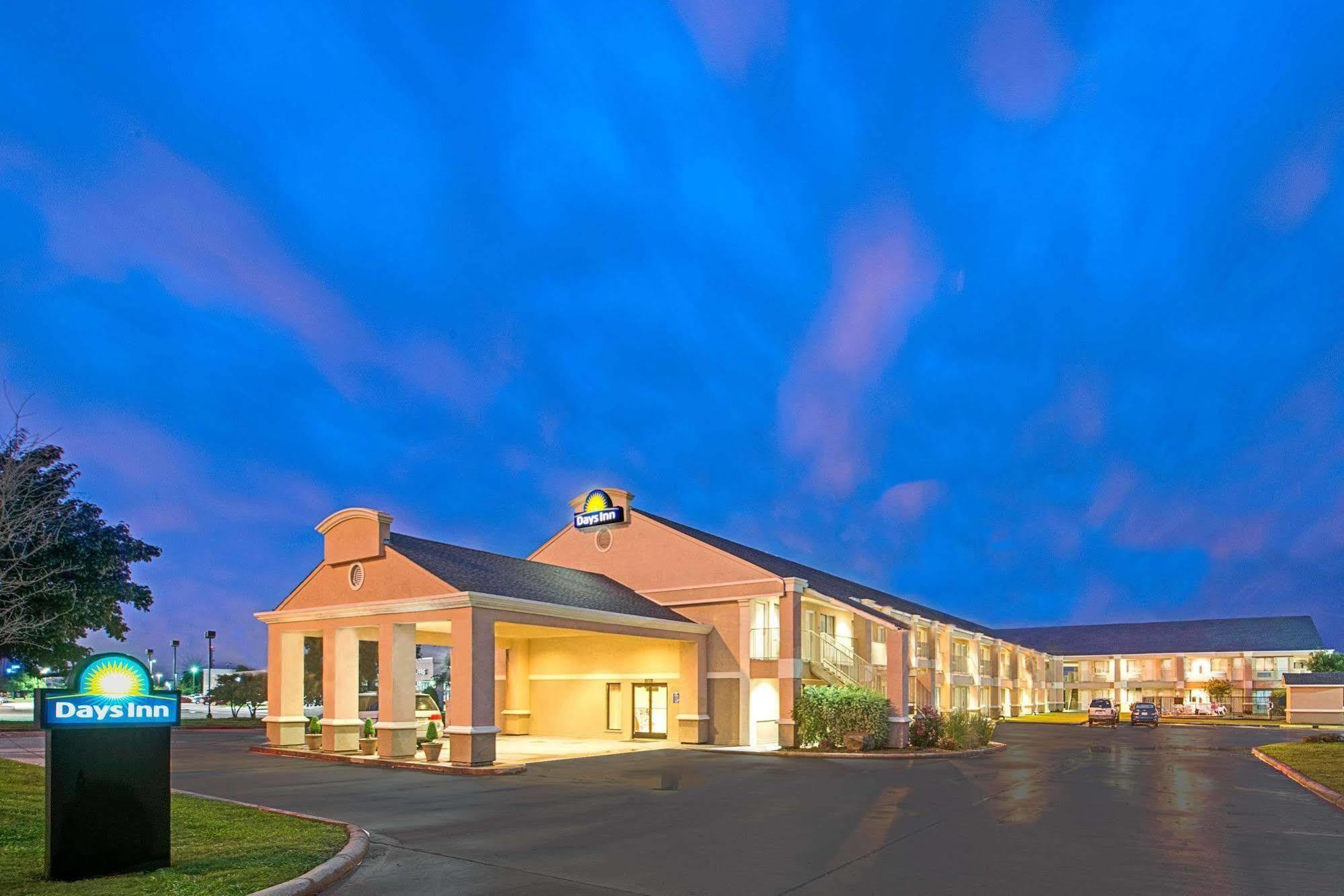 Days By Wyndham Hotel 2*